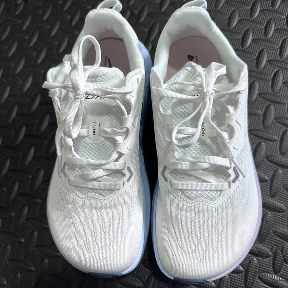 Altra FWD VIA/Flow - Picture 1 of 6